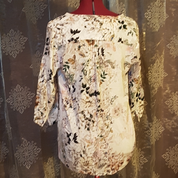 Blouse - Picture 2 of 3